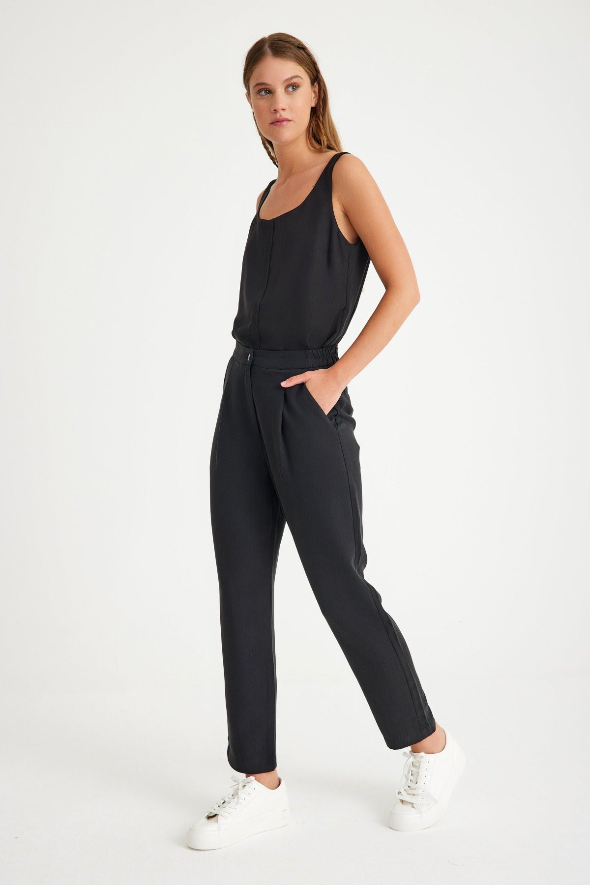 Schwarze Karottenhose für Damen