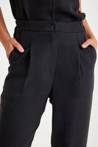Schwarze Karottenhose für Damen