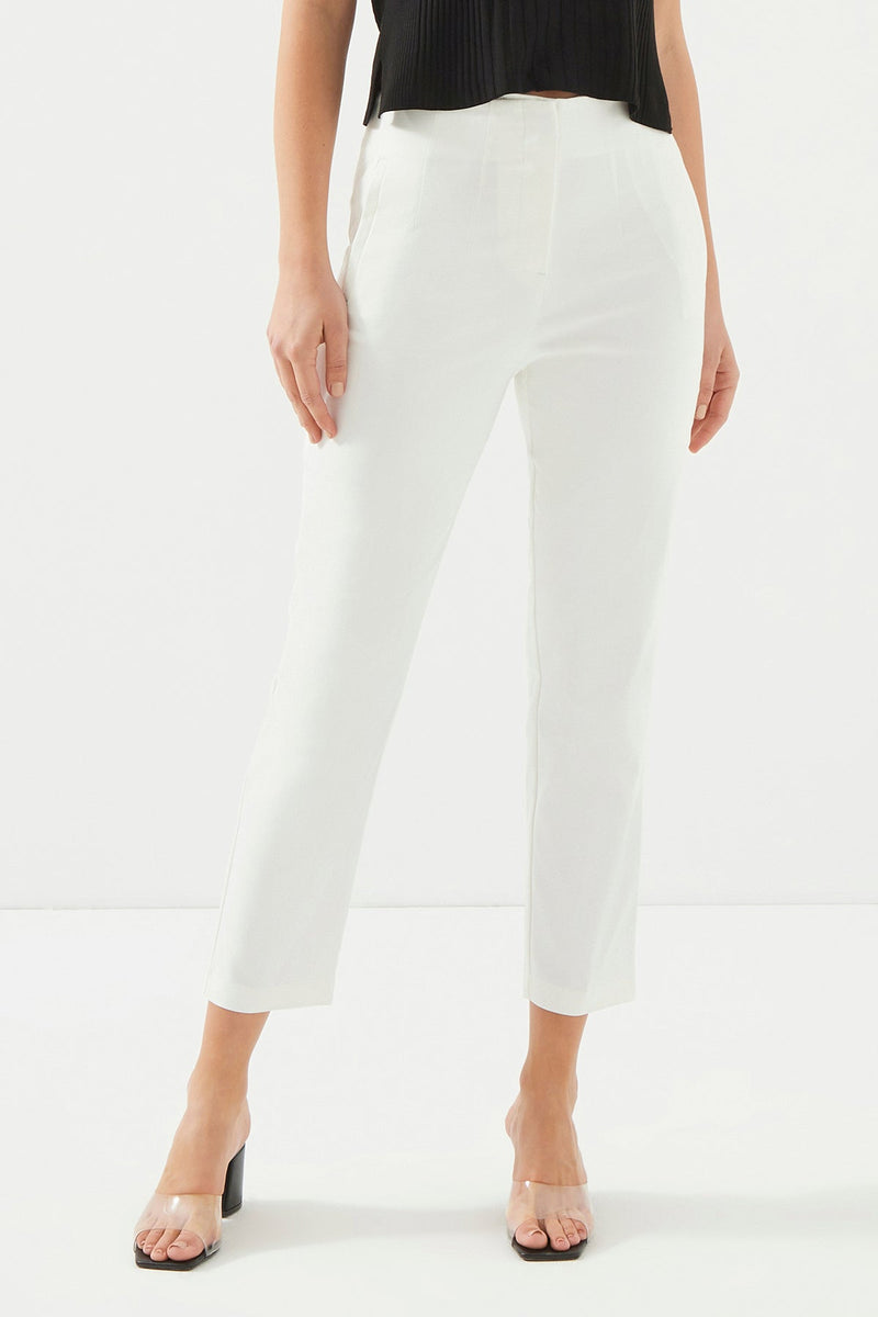 Weiße Hose mit hoher Taille