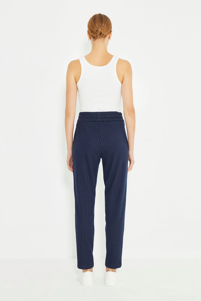 Marineblaue, gestreifte Wait-Damenhose mit Kordelzug